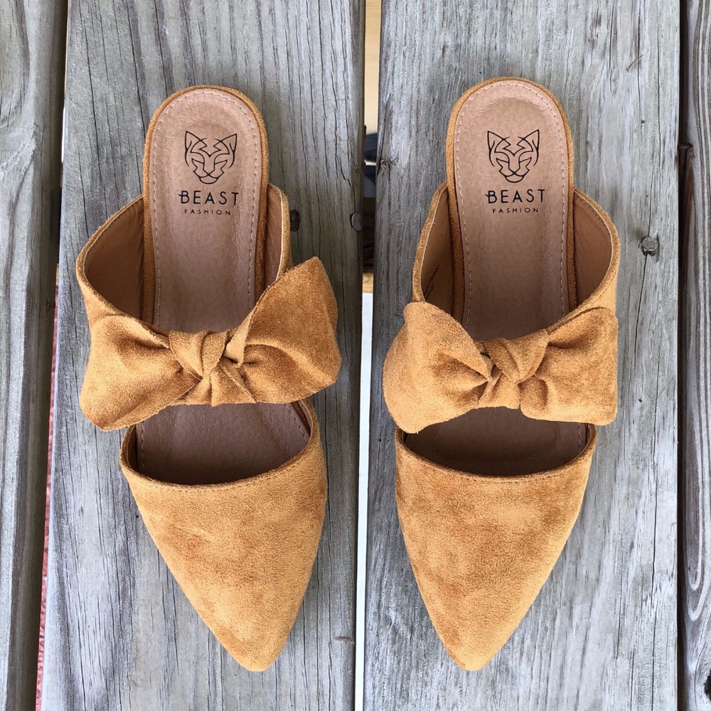 Mustard Bow Flats